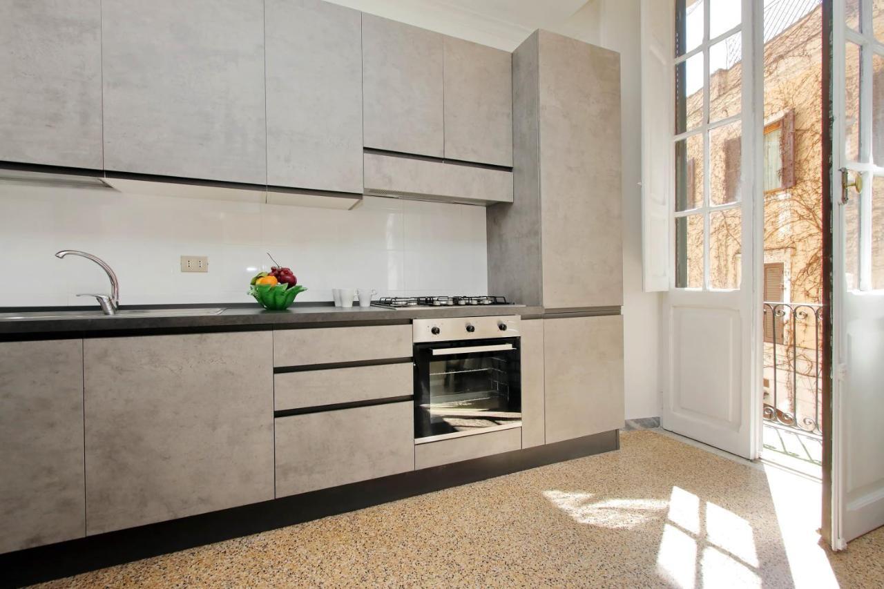 רומא 4Bnb - Tiberina Spacious Apartment מראה חיצוני תמונה