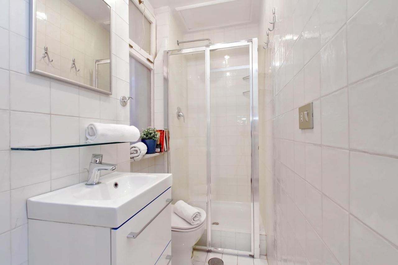 רומא 4Bnb - Tiberina Spacious Apartment מראה חיצוני תמונה